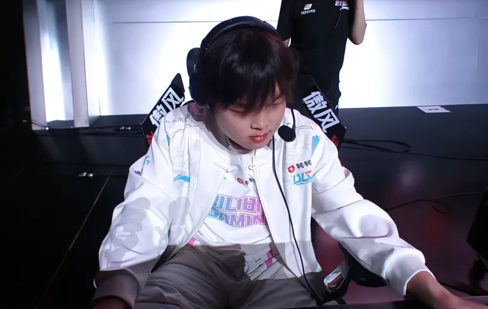 2025LPL第三赛段常规赛落幕！Jackeylove获MVP，Theshy再拿一阵上单
